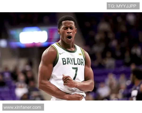 费城后场新双核闪耀，埃奇库姆如何从大帝阴影中走出并赢得‘未来老大’呼声？