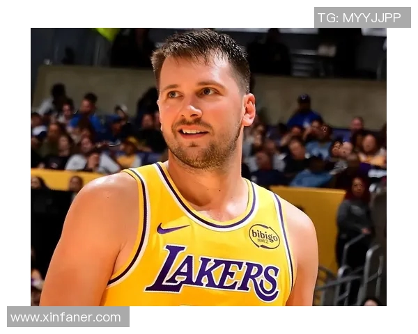 詹皇生日夜半场2分艾顿2板，东契奇30+11对飙状元，活塞力克湖人