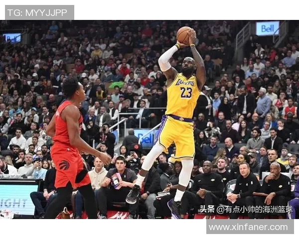 詹姆斯空砍26+9+10！末节13分难救主 决胜时刻遭字母哥封盖抢断